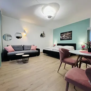 Wf-apartment Westbahnhof Апартаменты